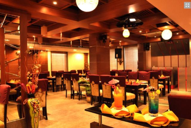 Hotel Dayal International, جمشيدبور المظهر الخارجي الصورة