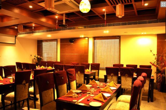 Hotel Dayal International, جمشيدبور المظهر الخارجي الصورة